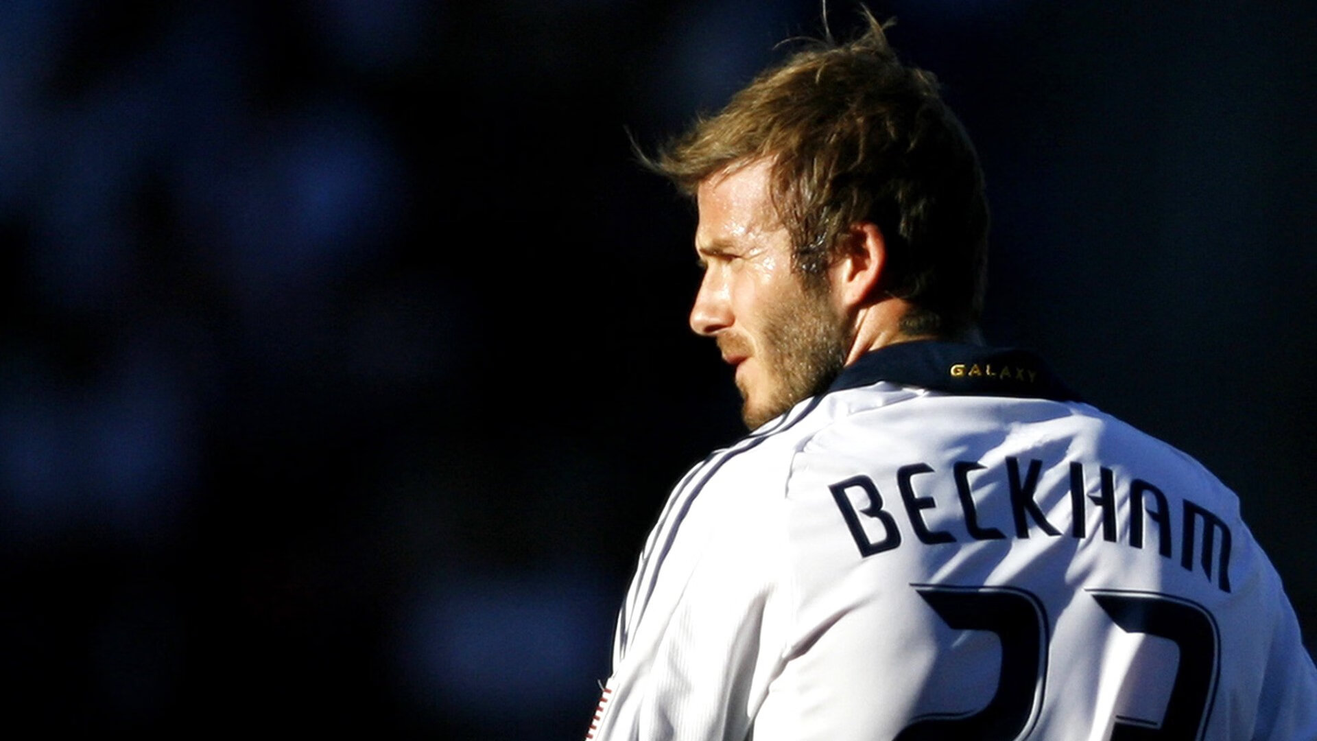 绝杀与纪录之夜，当法国铁骑跨越莱茵河，陈雨菲在东方点亮星辰